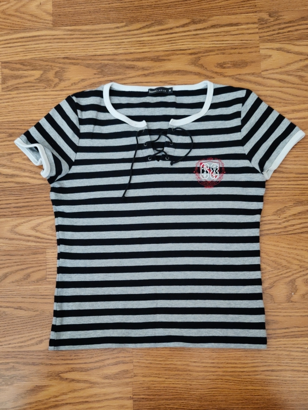 Cute Striped Lace-Up Short Sleeve Tee - Black & Gray